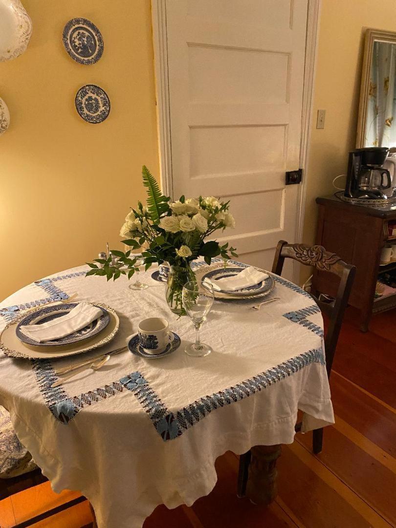 Magnolia Cottage Bed And Breakfast Натчез Экстерьер фото
